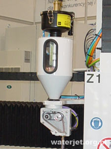 ma�y zbiornik �cierniwa waterjet